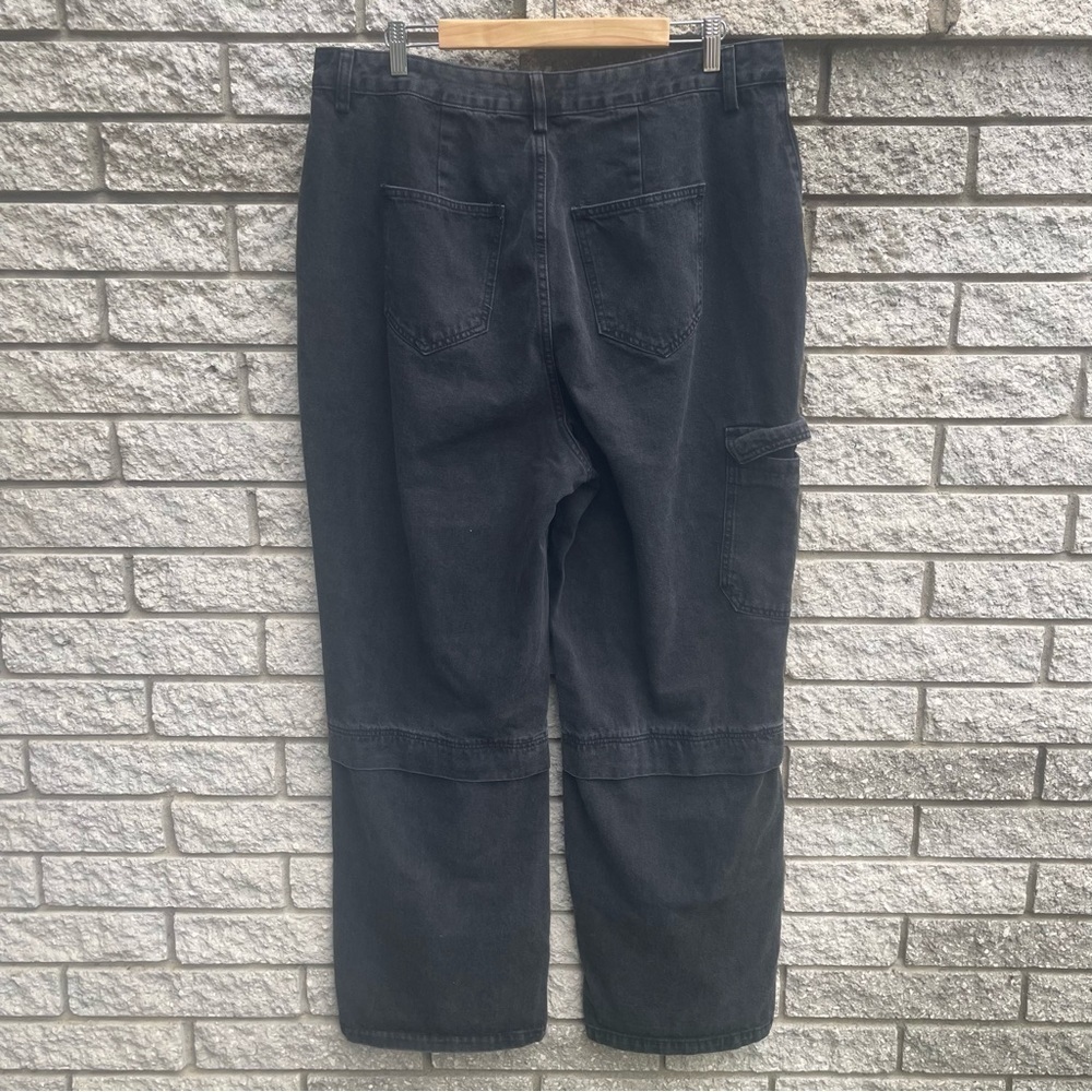 Fashion Nova Women's Black High Rise Cargo Wide Leg Jeans Size 16 Plus Size - Picture 4 of 6